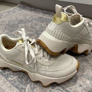 Sorel Kinetic Impact II Wonder Lace Women's Sneakers Cream-Colored Size 6